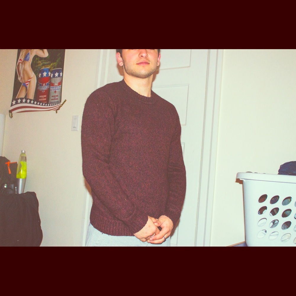 American Eagle Sweater